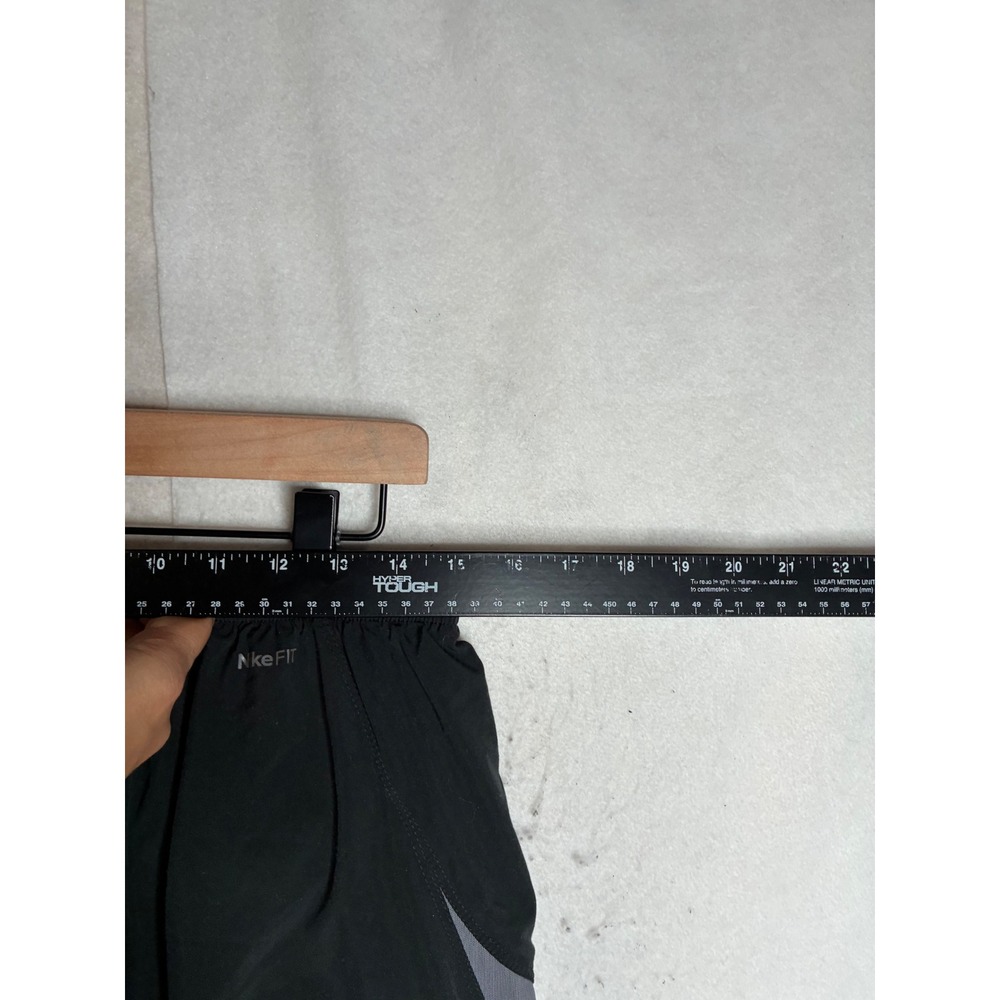 Nike FIT DRY Mens Athletic Shorts Black Grey Size Large 9 Inch Inseam 3542 - Picture 4 of 14
